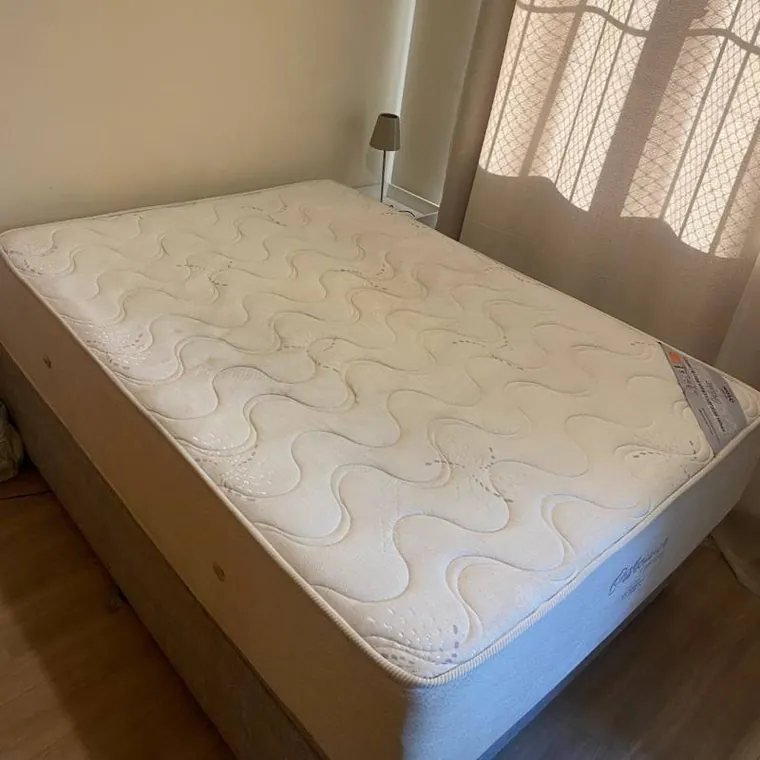 O mesmo colchão depois da higienização da Xclean90